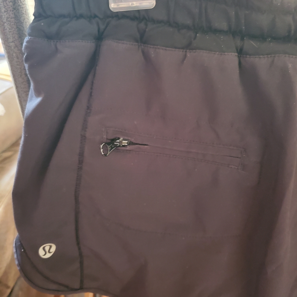lululemon Athletica Black Athletic Shorts with Zipper Pocket